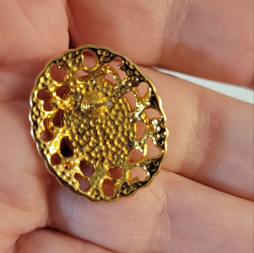 Cameo Pierced Earrings Goldtone